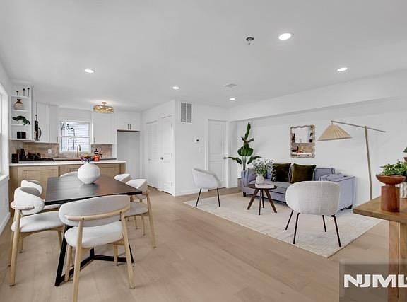 4th image of 413 Paulison Avenue All 8 units