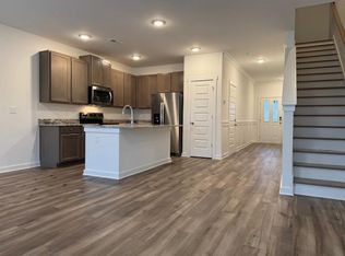 7566 Discovery Point Dr NW, Huntsville, AL 35806