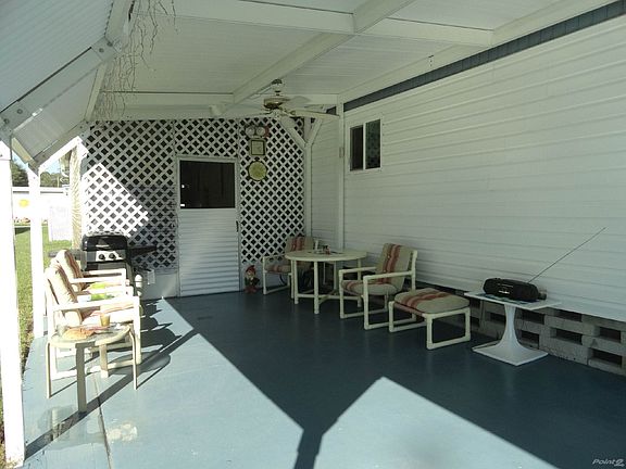 CARPORT/PATIO AREA