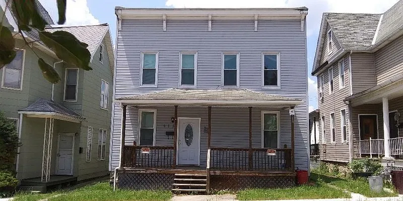 413 Grand Ave photo 1