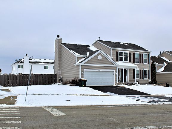 3rd image of 3608 Rebecca Dr