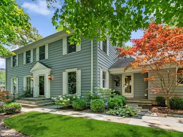 1216 Scott Ave, Winnetka, IL 60093