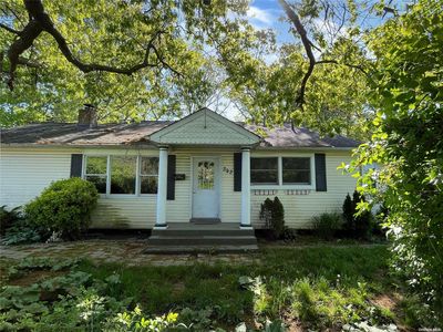 392 Oakwood Road, Huntington Station, NY, 11746