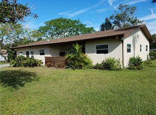 1340 Le Pera Rd, Englewood, FL 34223