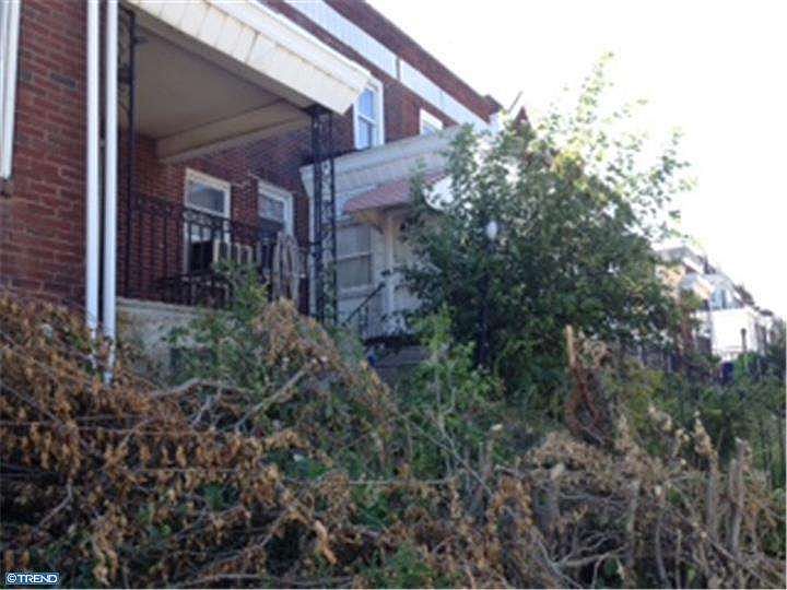 2nd image of 1552 E Lycoming St