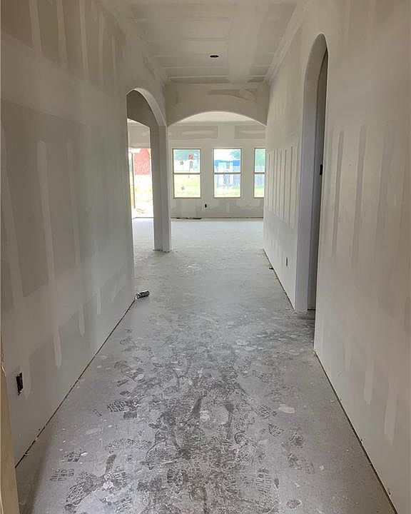 2nd image of 145 Oak Springs Loop