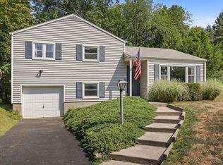 2434 Mill Pond Rd, Yorktown Heights, NY 10598