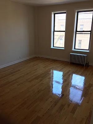 Rented by Chana Ofek, LREB | media 11