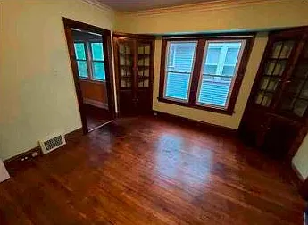 1265 W Clifton Blvd — Photo 4