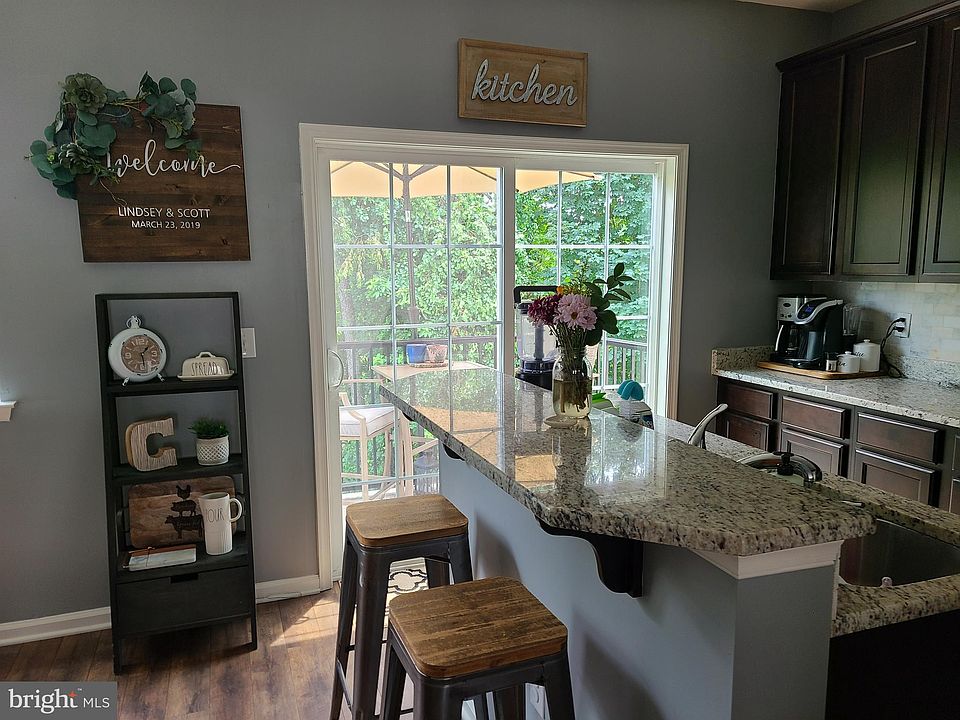 2nd image of 85 Creekside Way