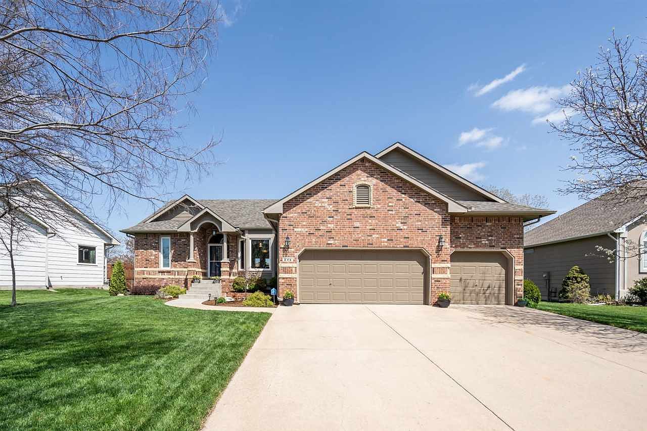 246 S Maple Dunes Ct, Wichita, KS 67235 Zillow