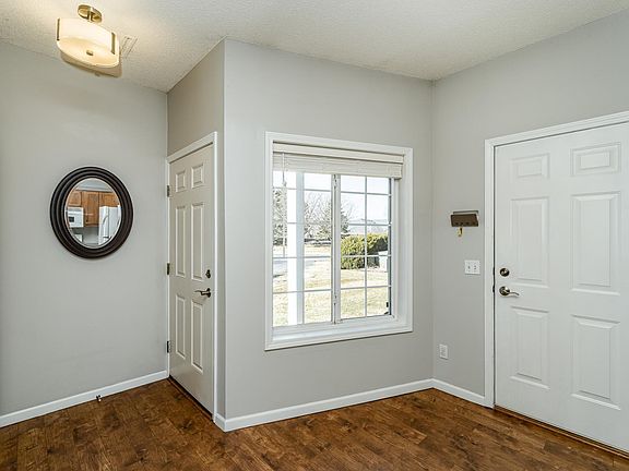 2nd image of 1862 Tiffany Cove Ln SW