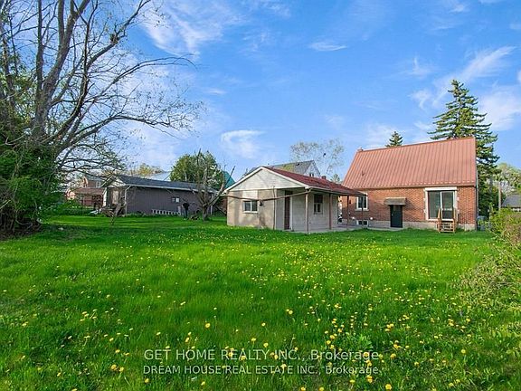 5th image of 47 Ellis Cres N