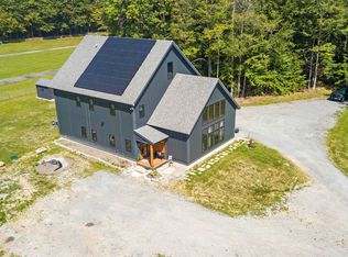 896 Melendy Hill Rd, Londonderry, VT 05148