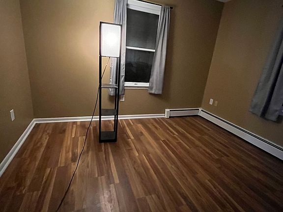 4th image of 866 North Rd #866