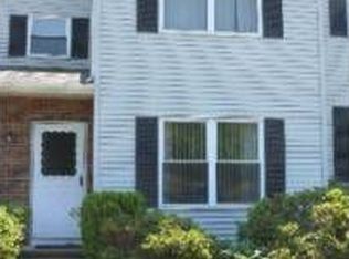 7 Pinetree Ct, Jamesburg, NJ 08831