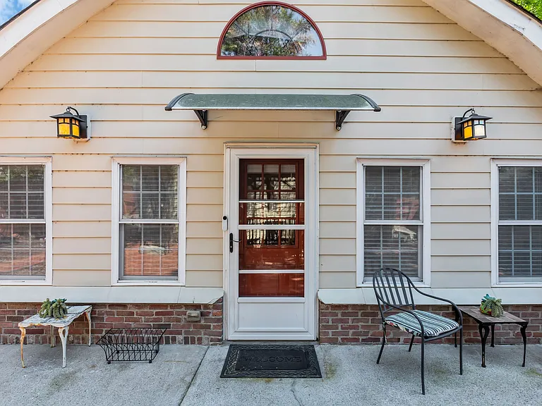 929 Fatherland St #B — Photo 22