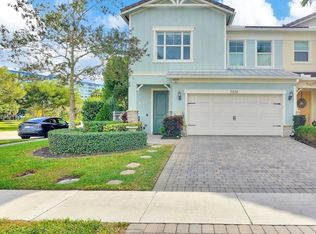 3936 Mahogany Ln, Hollywood, FL 33021