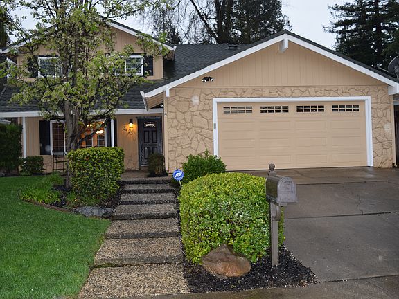 2nd image of 3423 Riverdale Way