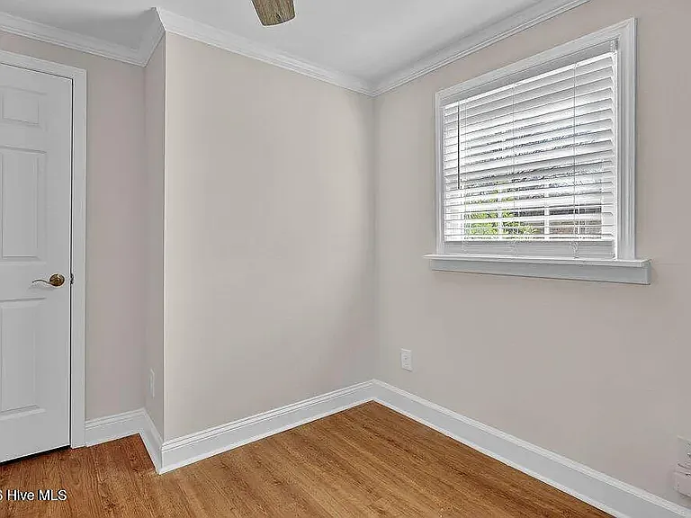 3416 Wilshire Blvd — Photo 6
