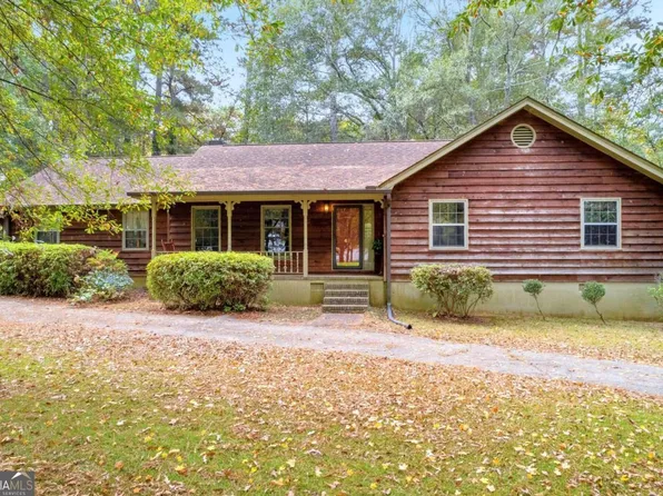 40 Lake Dr, Winder, GA 30680