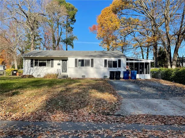 224 Hospital Dr, Virginia Beach, VA 23452