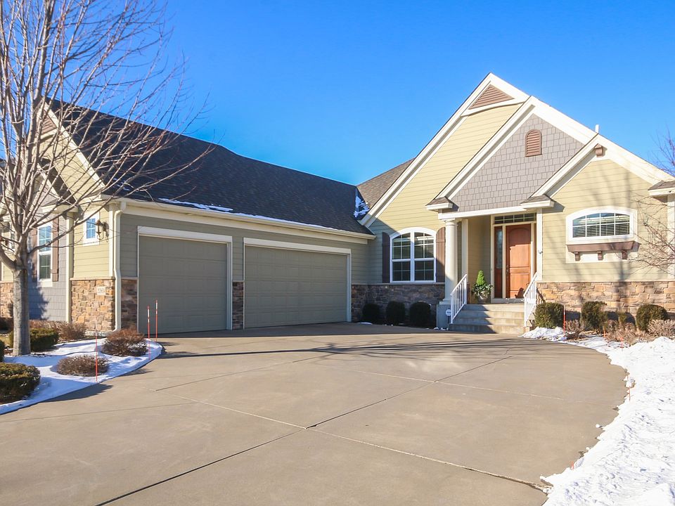 1st image of 3369 117th Ln NE