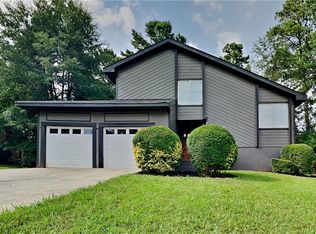 2612 Windridge Dr, Acworth, GA 30102