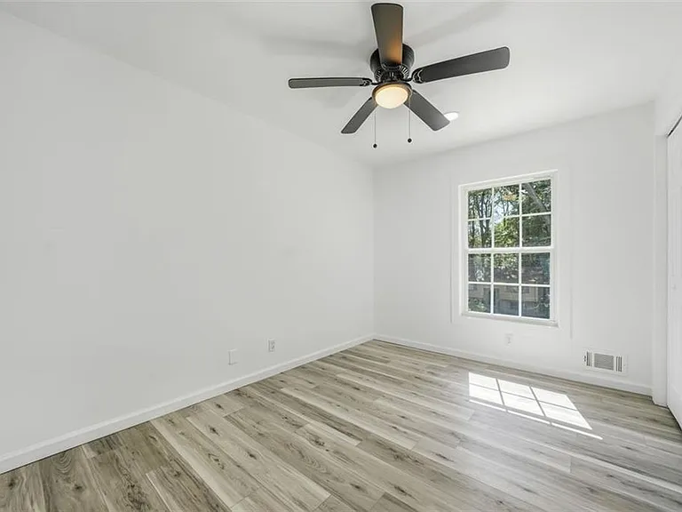 3920 Wedgefield Cir — Photo 10