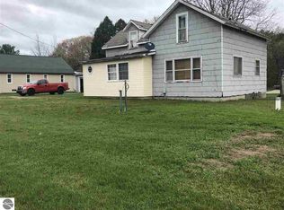 3058 Grant St, Coleman, MI 48618