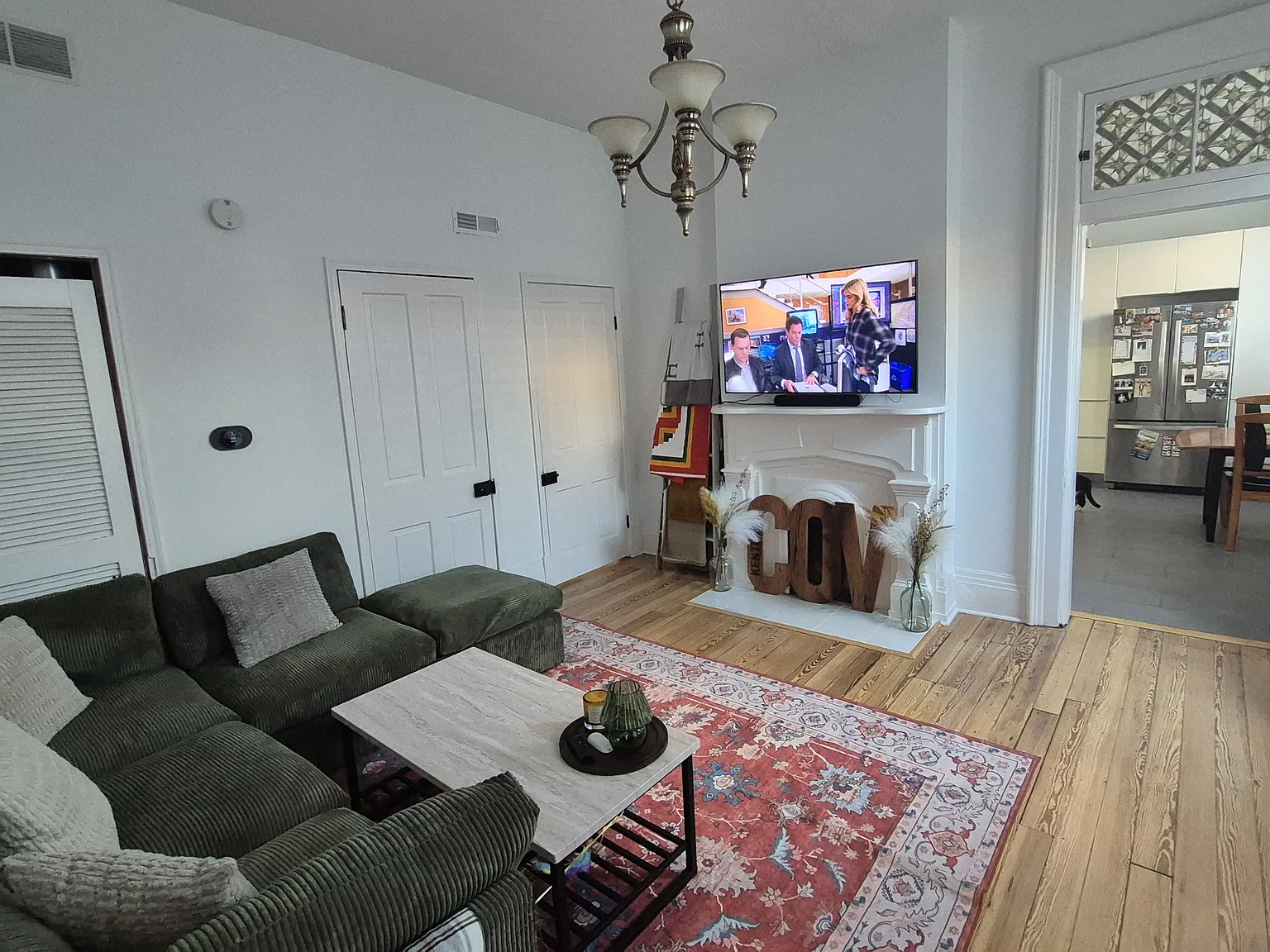 2 bed, 1400 sqft, $2,100 — Photo 2