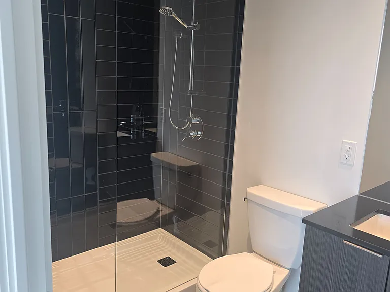 448 Burnhamthorpe Rd W #6608 — Photo 8