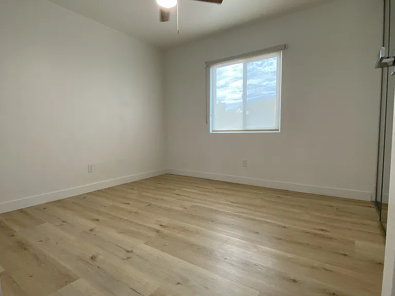 2508-12 F Ave — Photo 13
