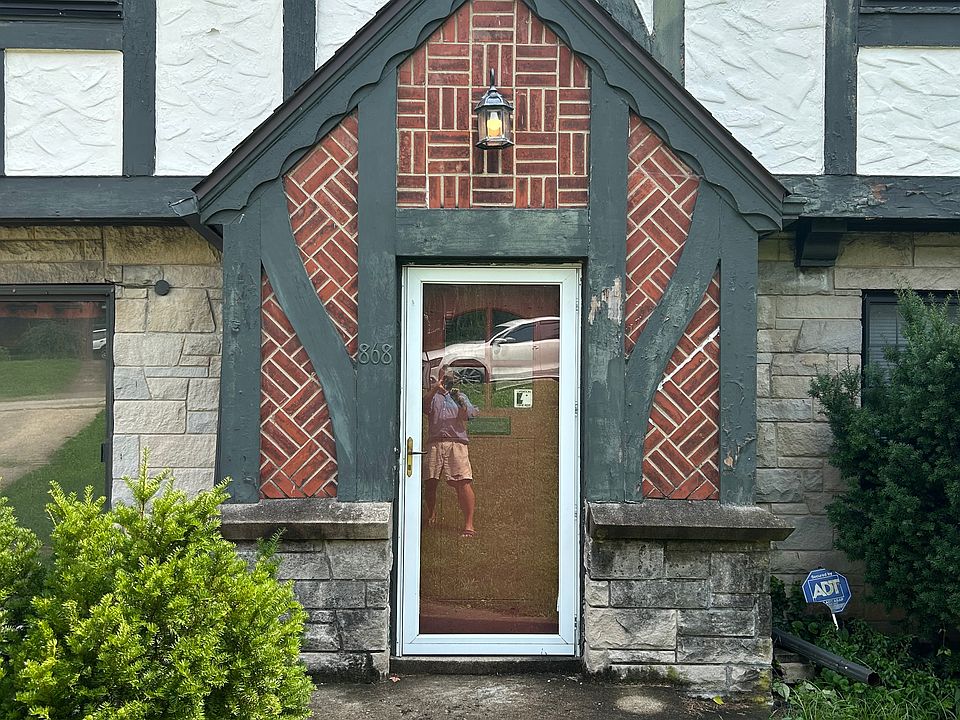 1st image of 868 Clifton Crest Ter #2