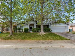 4338 Agnes May Dr, Redding, CA 96002