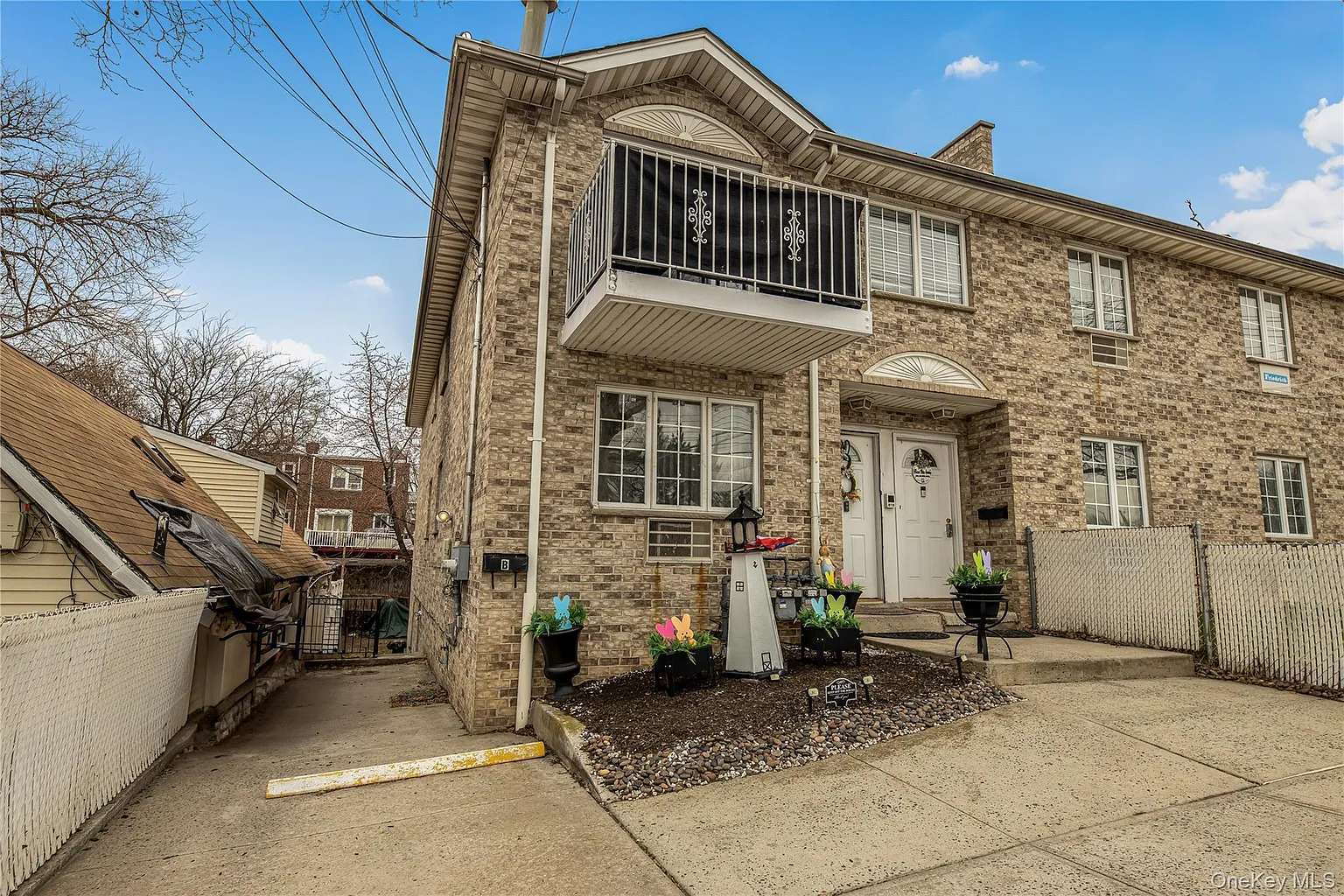 244 Prentiss Avenue photo 1
