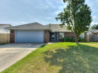 705 Okie Ridge Rd, Yukon, OK 73099