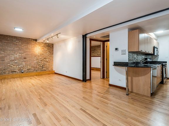 3rd image of 1607 W Estes Ave APT G