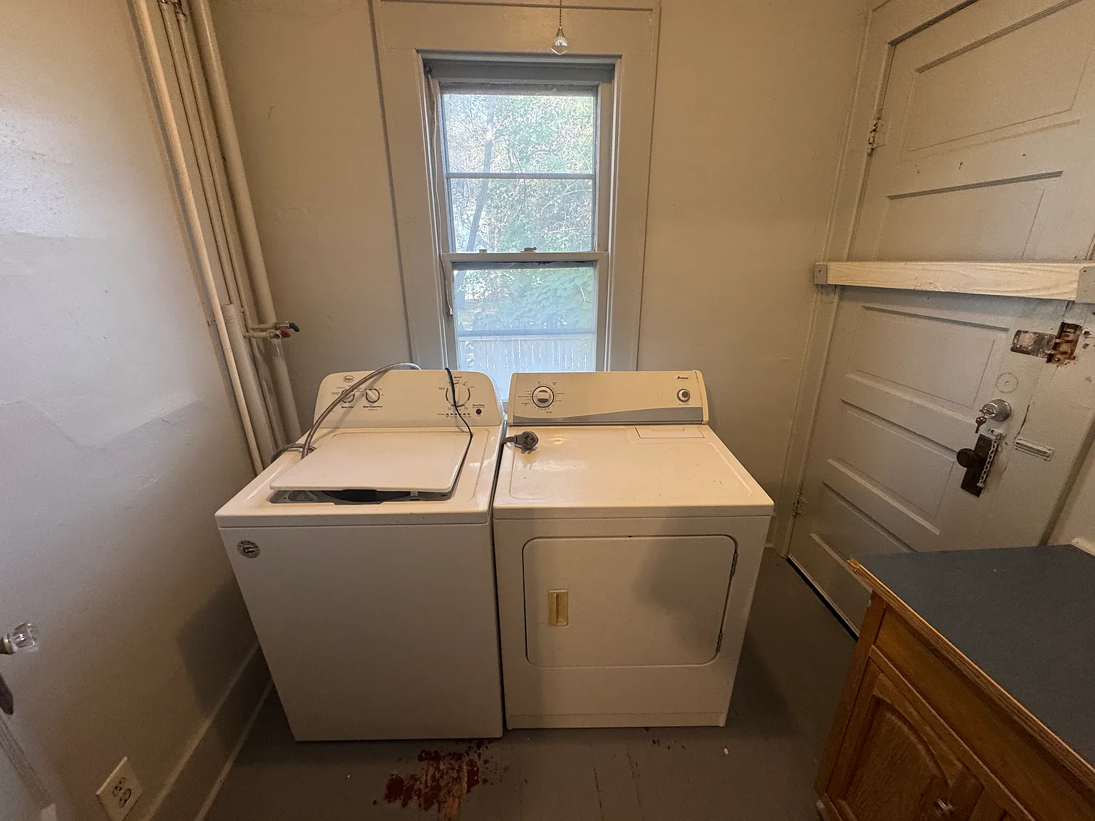 2 bed, 1200 sqft, $1,450 — Photo 4
