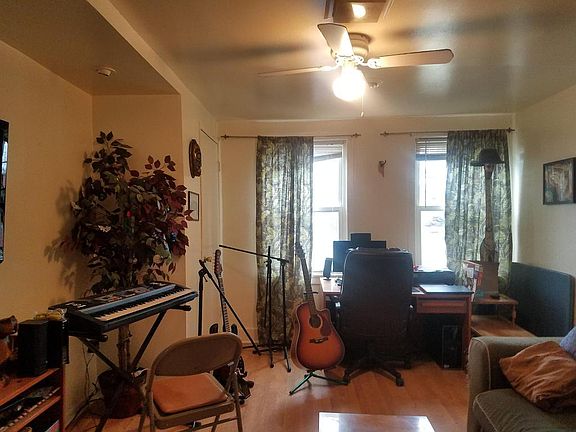 4th image of 2488B N Bartlett Ave