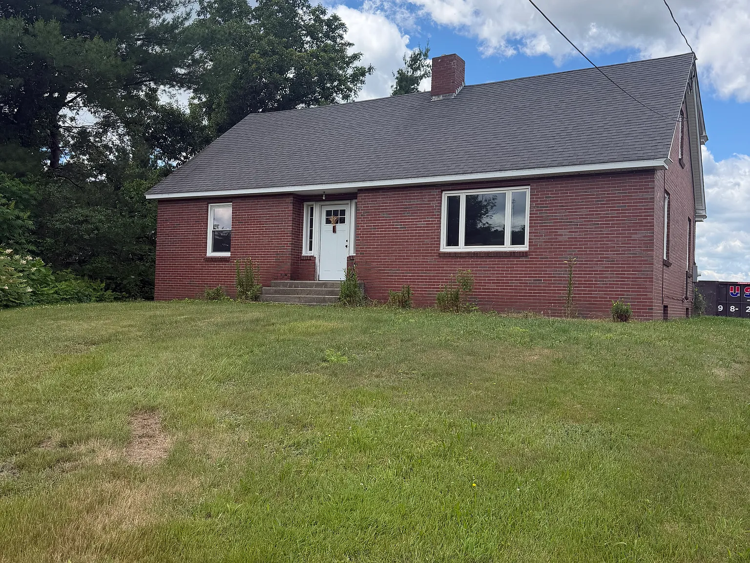 5 bed, 2200 sqft, $3,500 — Photo 1