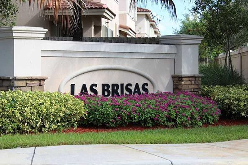 1st image of 211 Las Brisas Cir