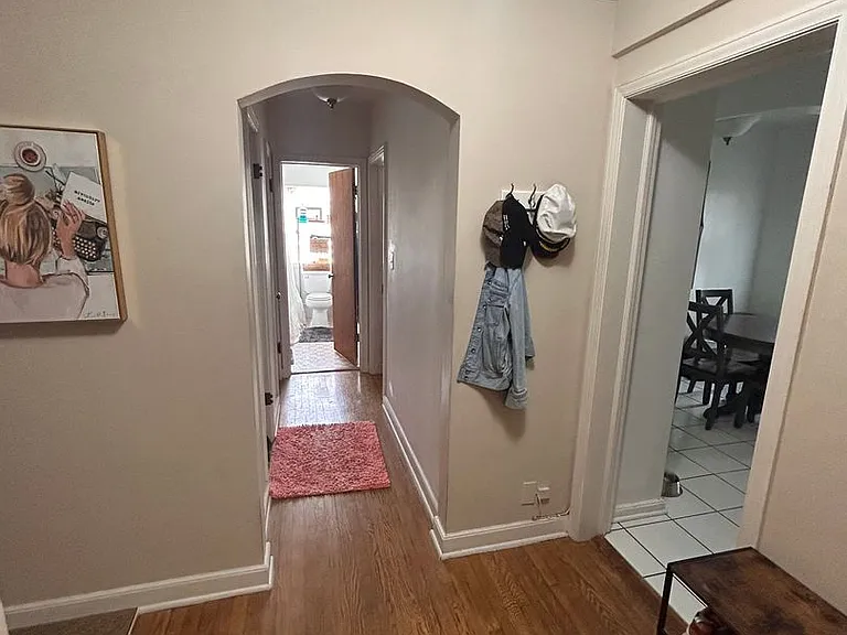 5425-33 W Martin Dr — Photo 21
