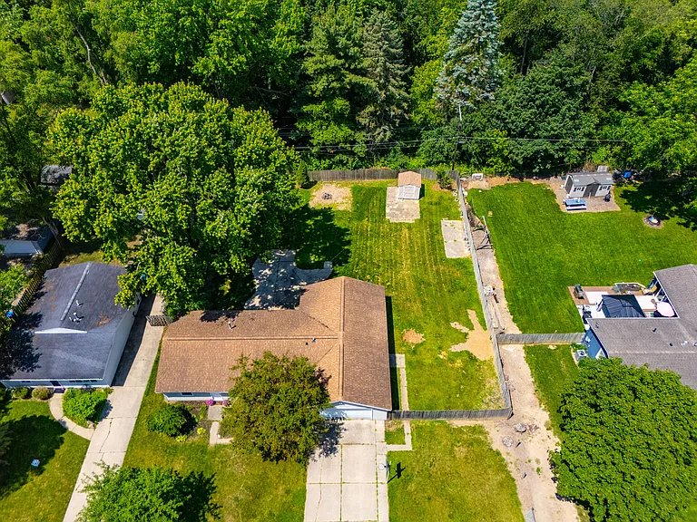 3130 Greenlawn Ave — Photo 31