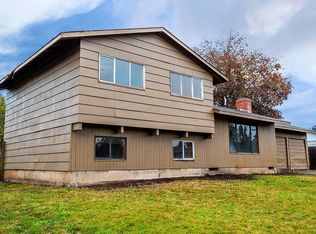253 S M St, Cottage Grove, OR 97424
