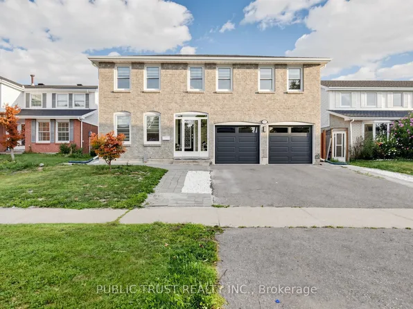 27 Mackay St S, Brampton, ON L6S 3P8