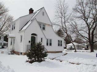 22 Center St, Vernon, CT 06066