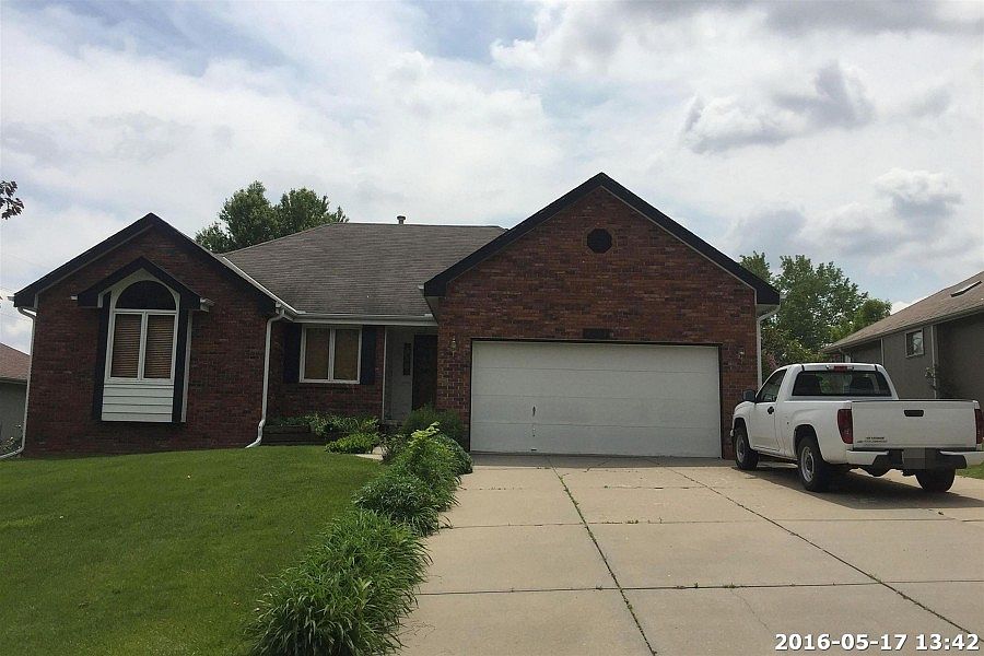 1st image of 2503 Blackhawk Dr