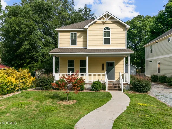 320 N Leak Street, Southern Pines, NC 28387