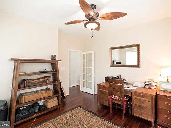 5th image of 8628 Cross Oaks Ln